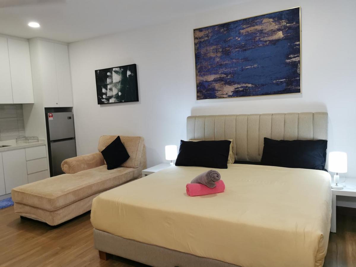 Apple Home 2 At Menara Simfoni, King Size Bed, Cheras, Nexflix, Wifi, Parking Seri Kembangan Buitenkant foto