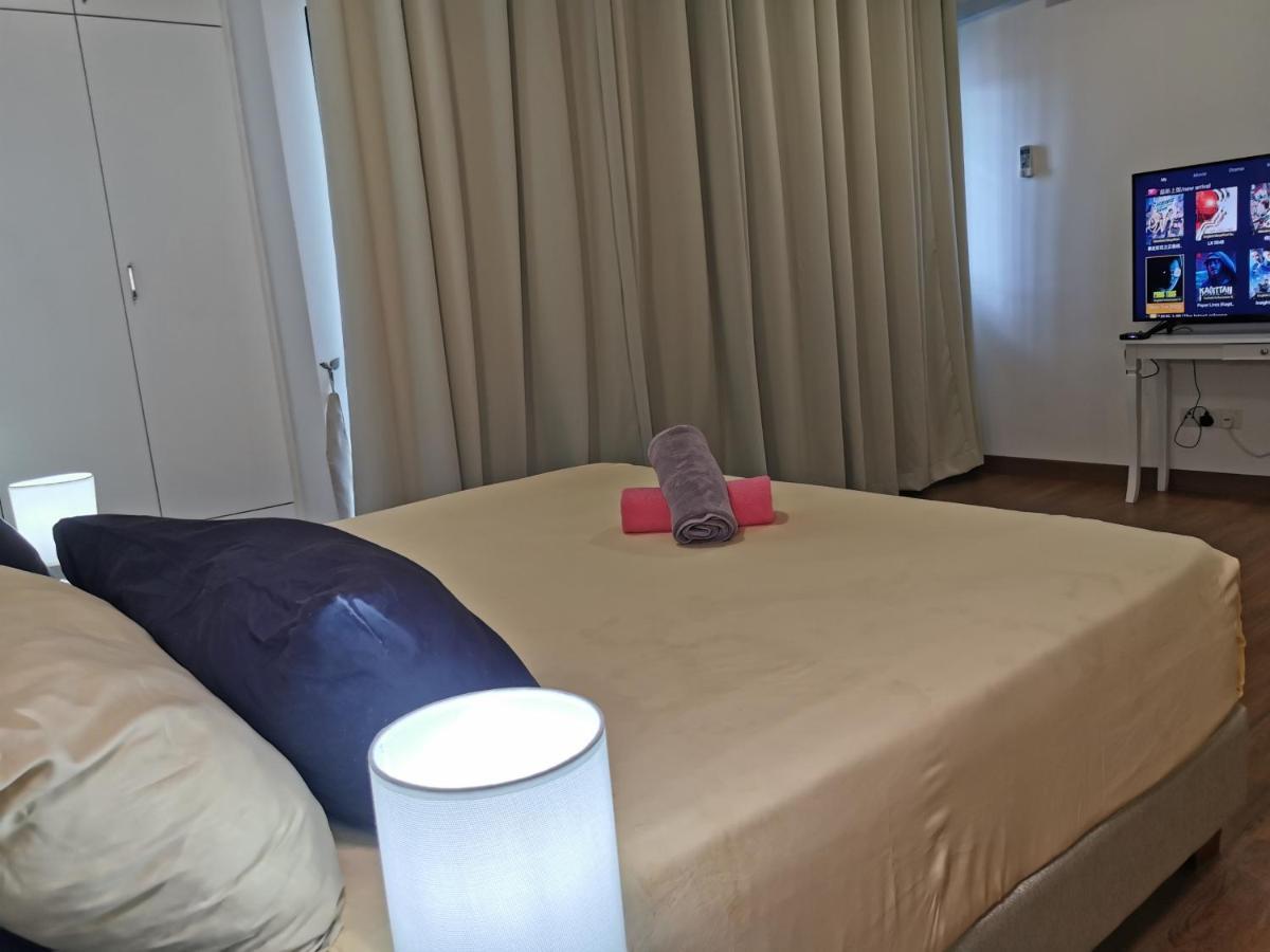 Apple Home 2 At Menara Simfoni, King Size Bed, Cheras, Nexflix, Wifi, Parking Seri Kembangan Buitenkant foto