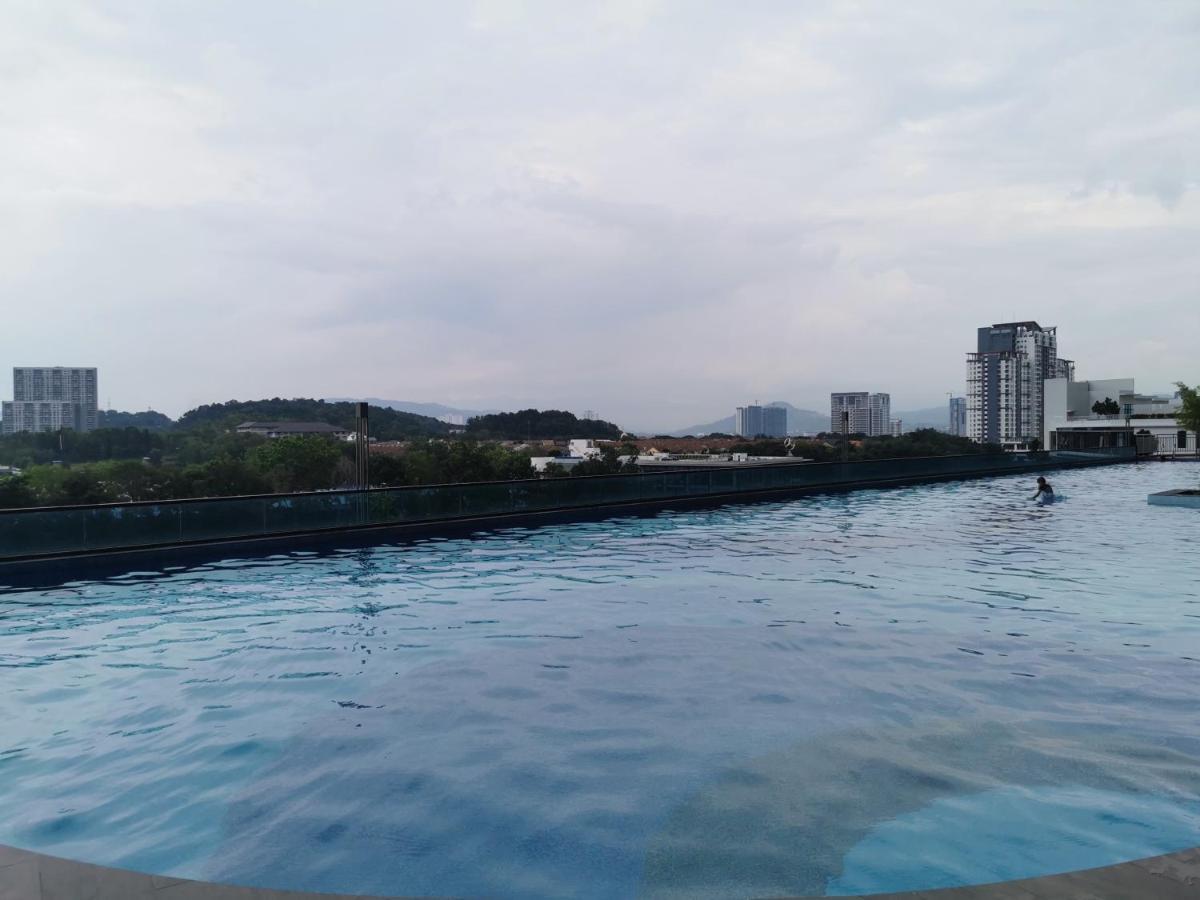 Apple Home 2 At Menara Simfoni, King Size Bed, Cheras, Nexflix, Wifi, Parking Seri Kembangan Buitenkant foto