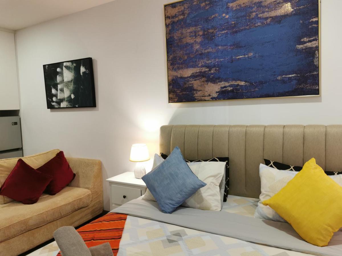 Apple Home 2 At Menara Simfoni, King Size Bed, Cheras, Nexflix, Wifi, Parking Seri Kembangan Buitenkant foto